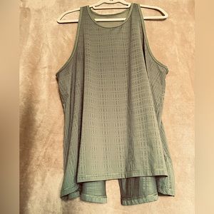 The North Face - Green Women’s XL Sleeveless Workout Top